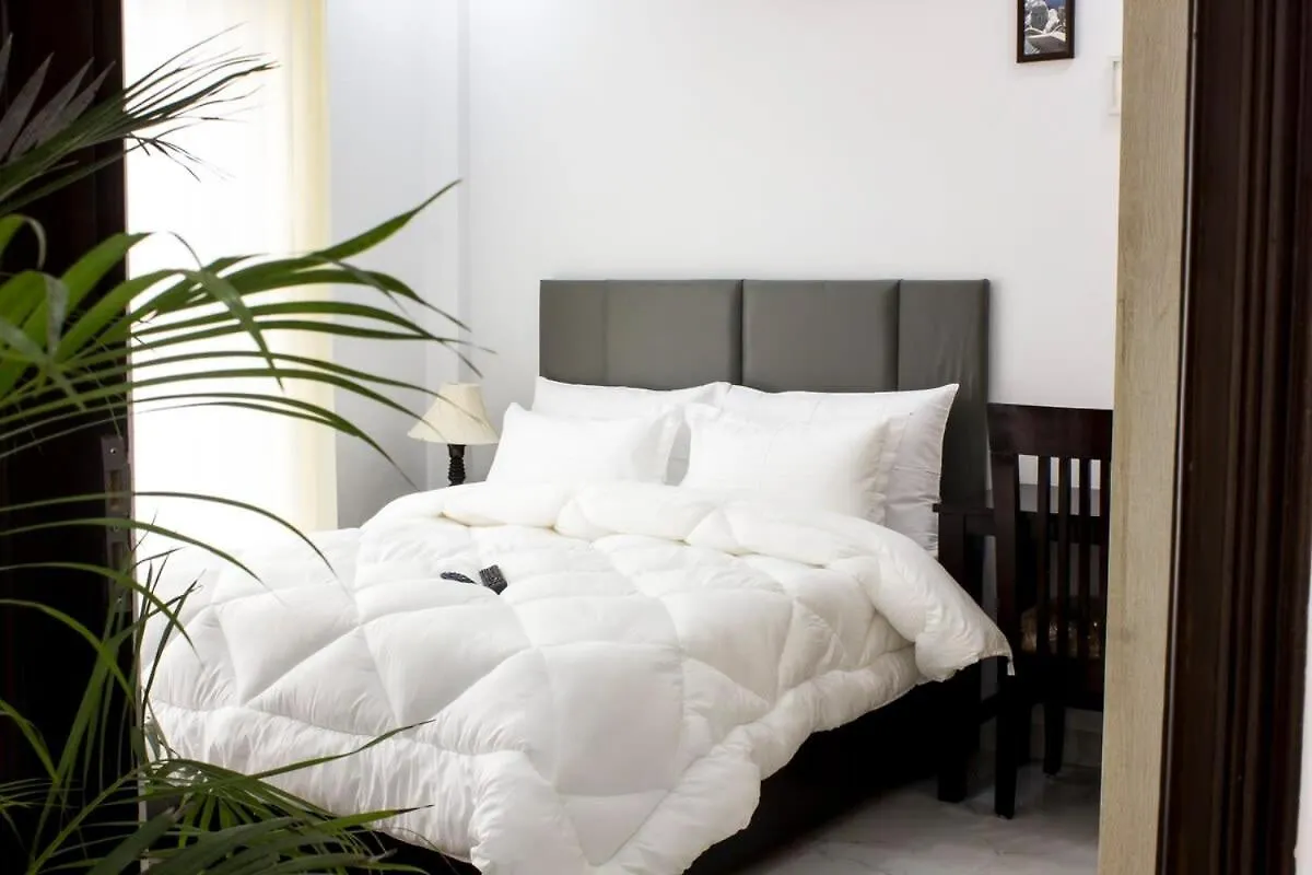 Parfait Street 2Bhk Srvc Apartment Horizon Cnter غورغاون 0*,